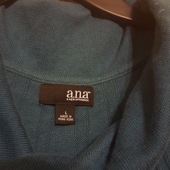 Shirt - Picture 2 of 4